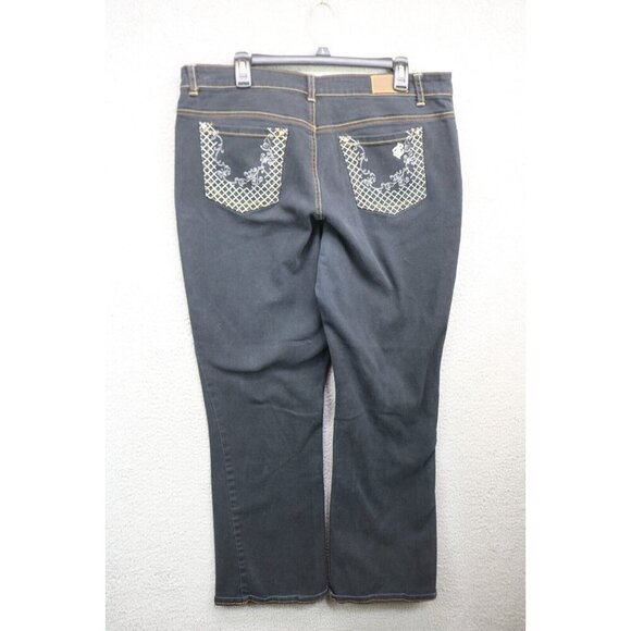 Roca Wear Black Denim Jeans-Embroidered Pockets-Size 18- Boot Cut - Picture 5 of 12
